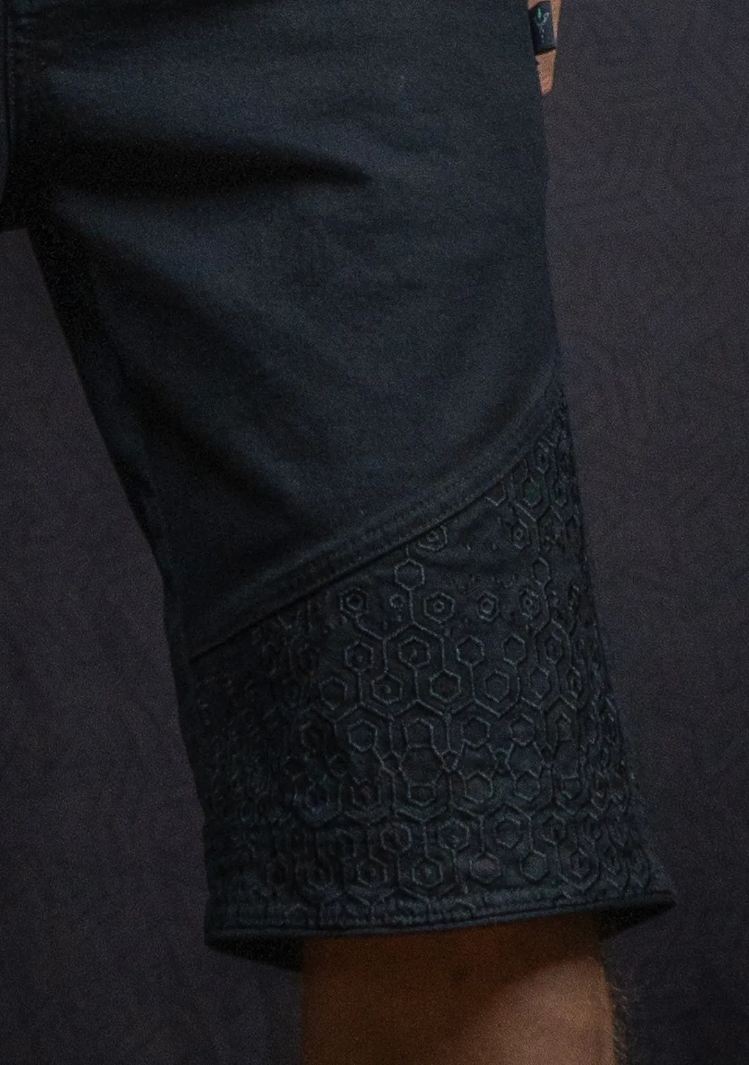 Flying Short Men / Stretchy Denim Digital Embroidery - Black KAMBOZII