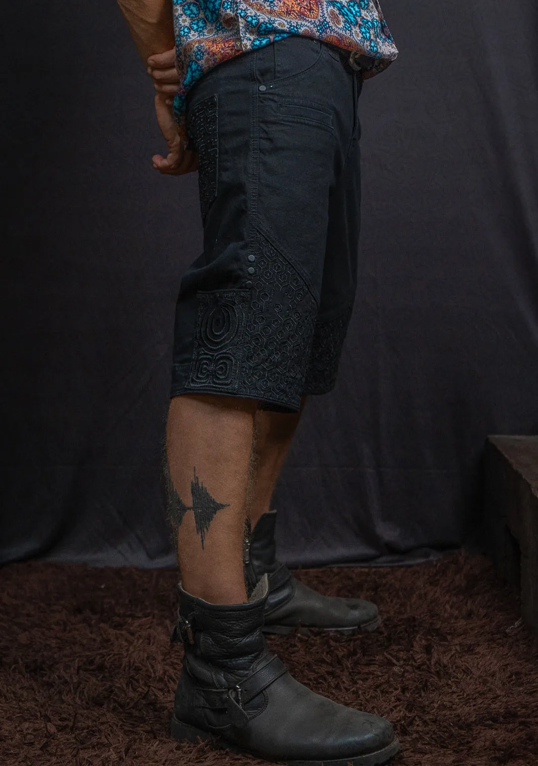 Flying Short Men / Stretchy Denim Digital Embroidery - Black KAMBOZII