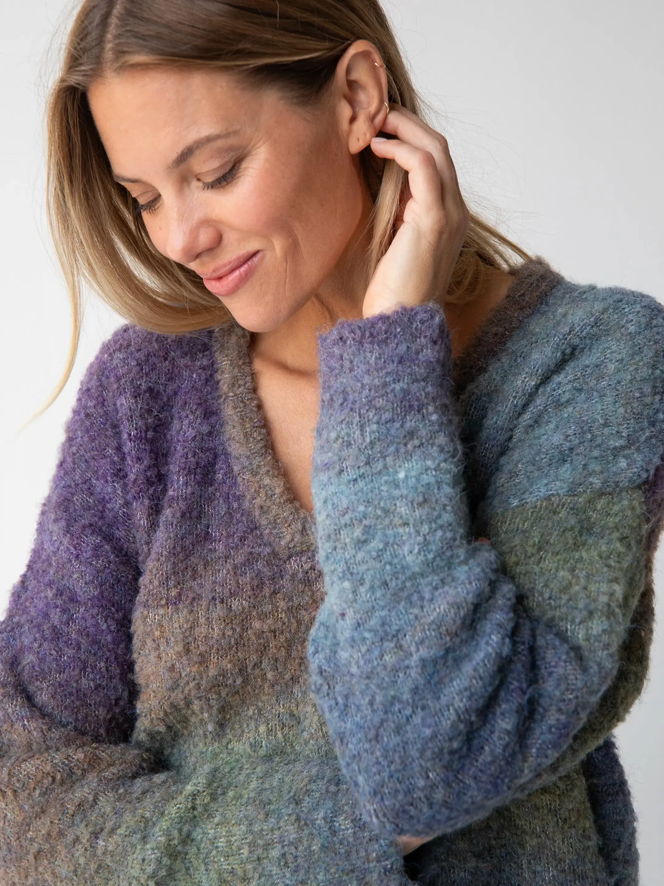 Snuggle Up V-Neck Sweater - Navy